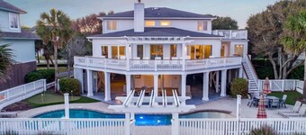 3302 Palm- OCEAN FRONT, POOL, ELEVATOR, FIRE PIT, PUTTING GREEN ⛳️