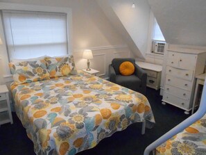 10 slaapkamers, een strijkplank/strijkijzer, gratis wifi