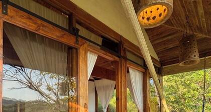Jungle Casita in Jaco Costa Rica - short distance to beach and town