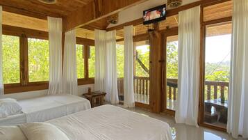 1 bedroom, in-room safe, free WiFi, bed sheets