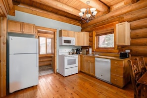 Unclassified image, 4 of 22, button - Wonderful Rockies Cabin Getaway for Hike or Ski (Golden)