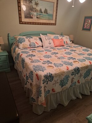 1 chambre, fer et planche à repasser, lit parapluie, Wi-Fi gratuit