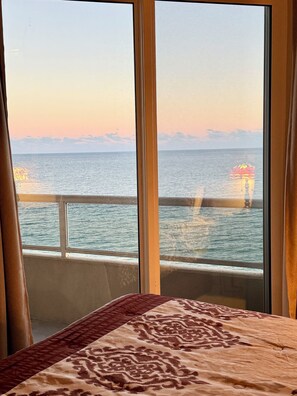 3 عدّة غرف نوم ومكواة/لوح كي وواي فاي مجانًا وملاءات أسرّة