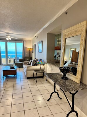 Flachbildfernseher, Stereoanlage