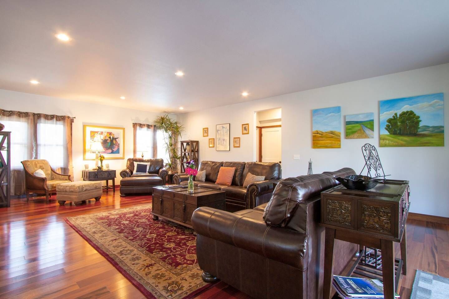  Ultimate staycation on the vineyard, Pool, hot tub with 5 ensuite bed/ 6 bath