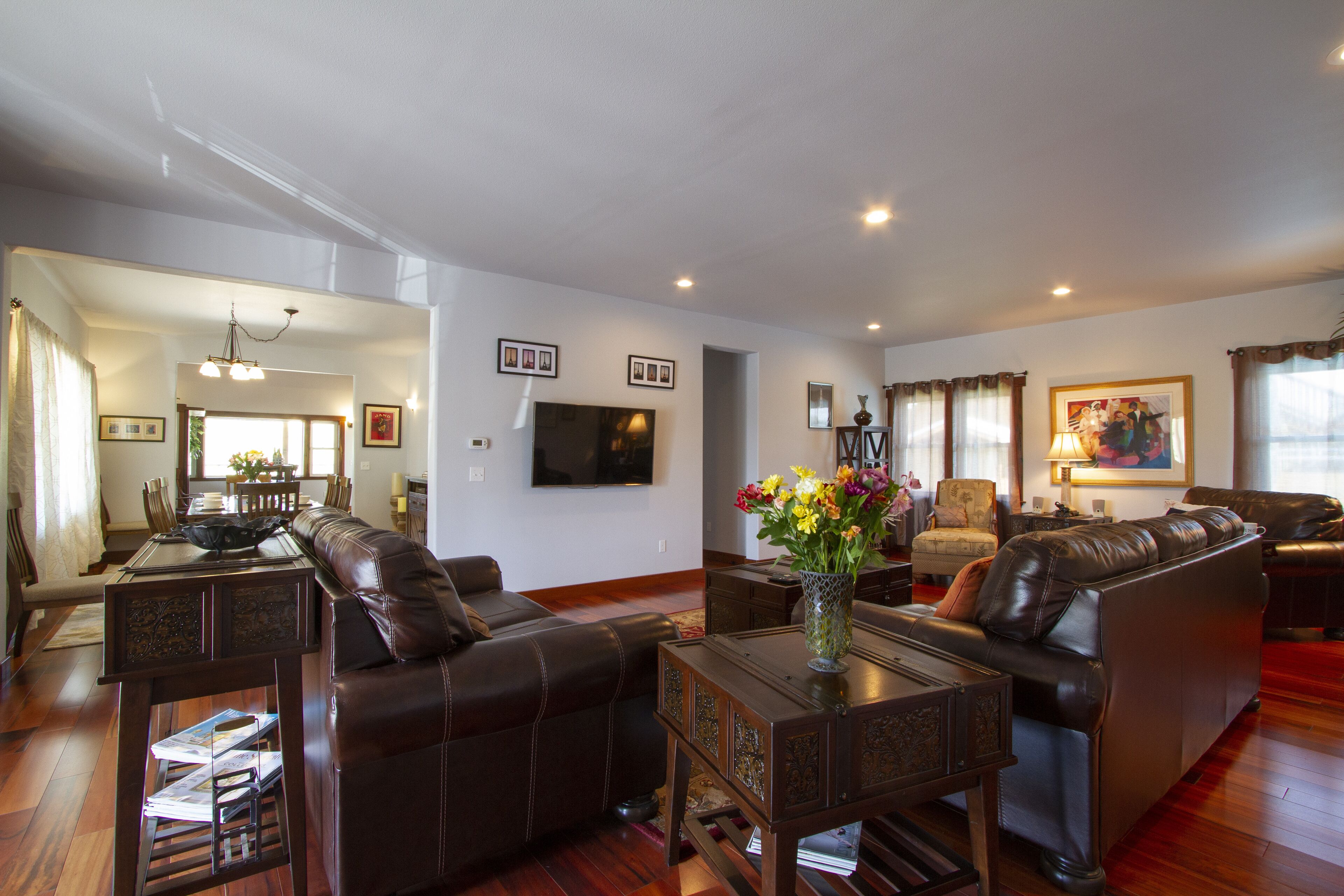  Ultimate staycation on the vineyard, Pool, hot tub with 5 ensuite bed/ 6 bath