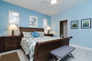 3 bedrooms, desk, iron/ironing board, free WiFi