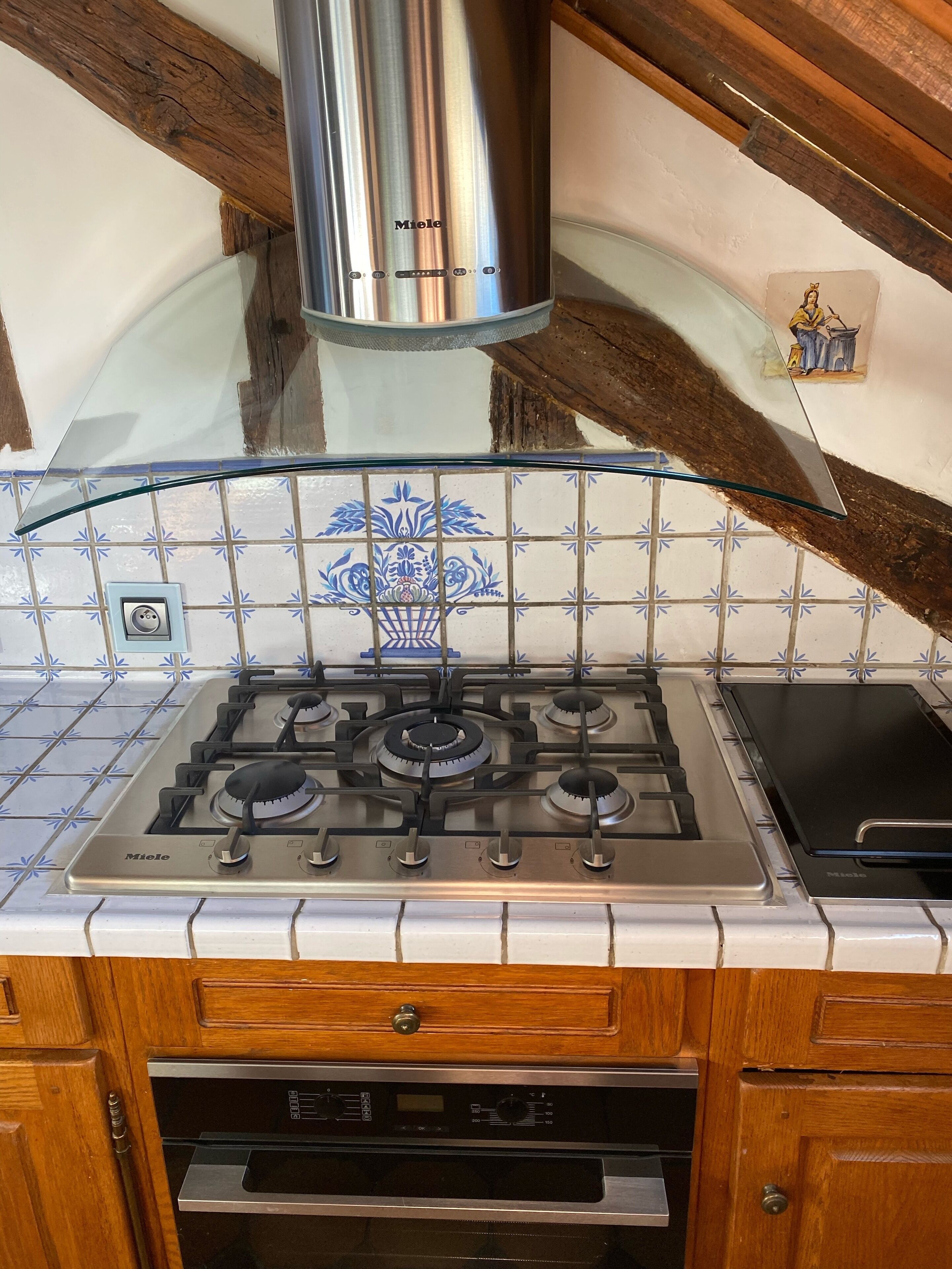 Luxury Affordable Vacation Home in Paris, Marais