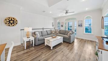 電視、DVD 播放機、書籍、音響