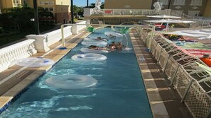 室内游泳池,室外游泳池