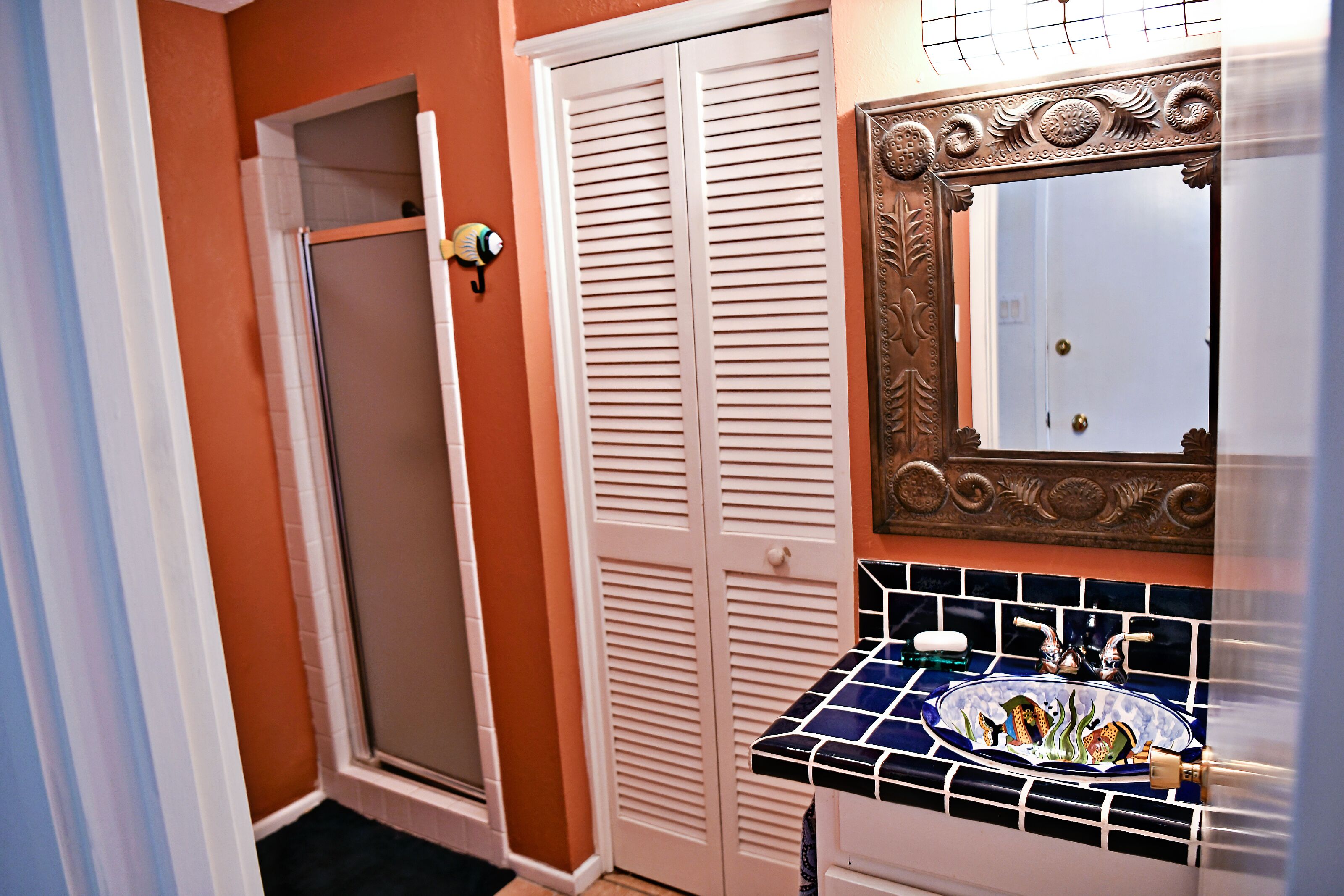 “Sheppards by the Sea” beautiful waterfront home with pool and view