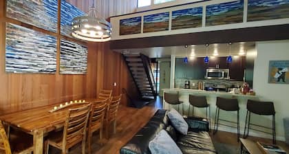 Completely remodeled, all-together cozy.