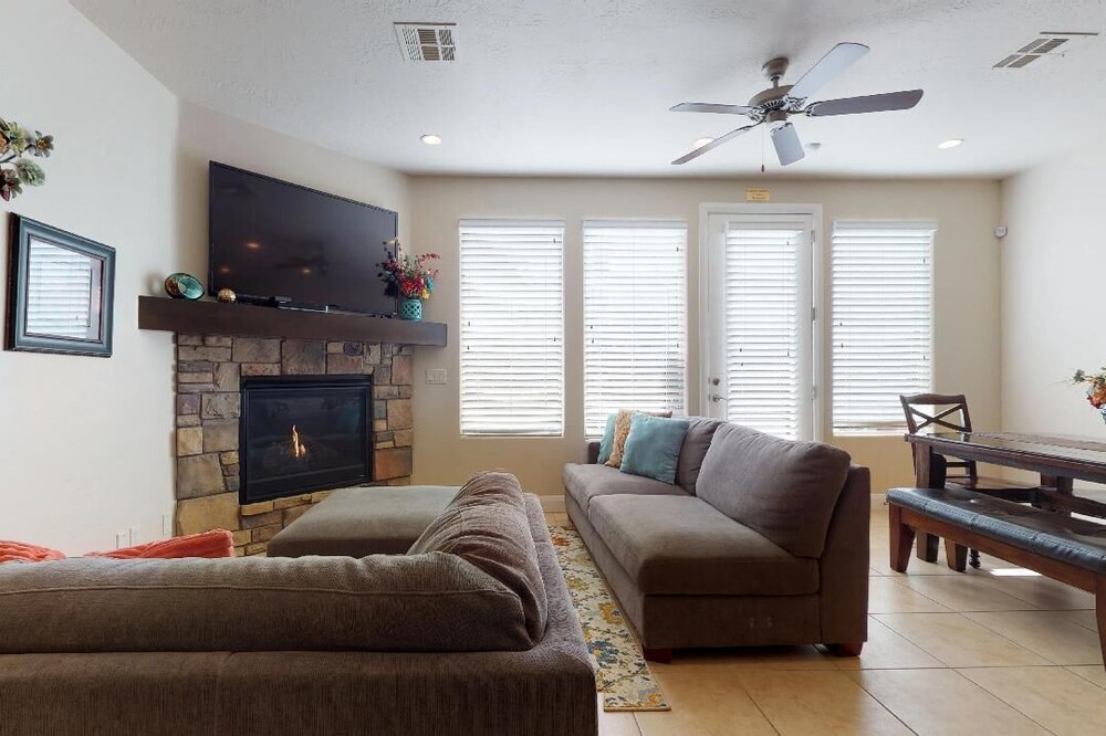 Southern Delight-Family can relax and enjoy!