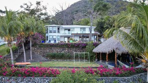 Property grounds - Beautiful Guest House right on the Laguna de Apoyo! (Laguna de Apoyo)