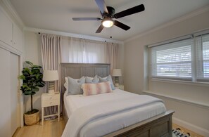 3 bedrooms, iron/ironing board, free WiFi, bed sheets