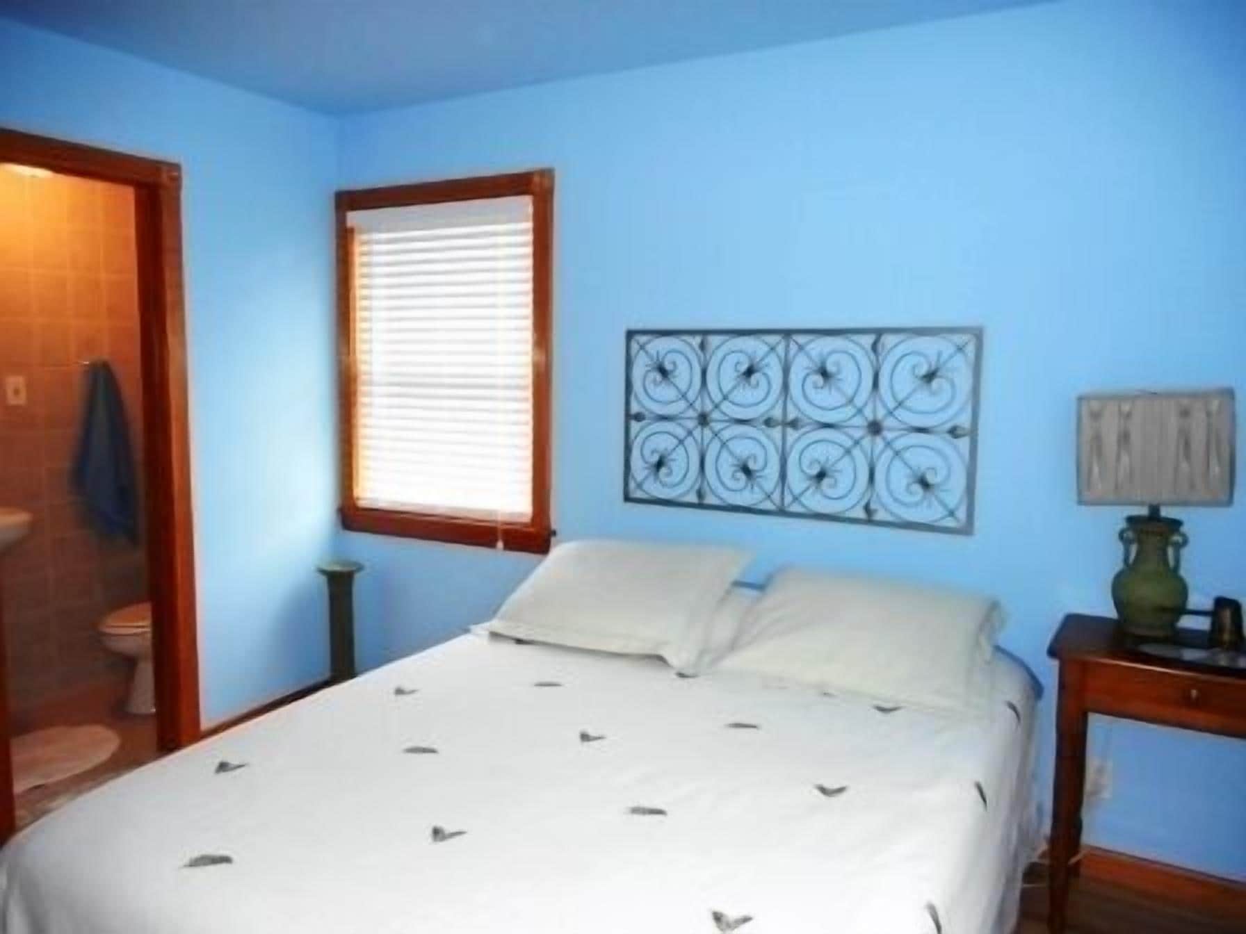 6 chambres, Wi-Fi gratuit, draps fournis