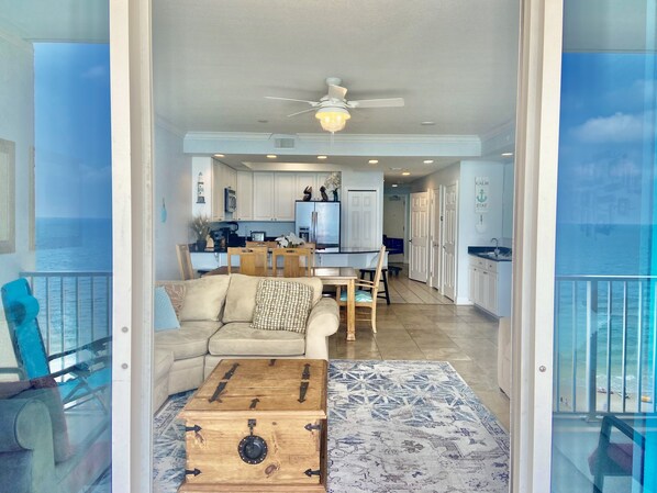 Smart TV, DVD player, books