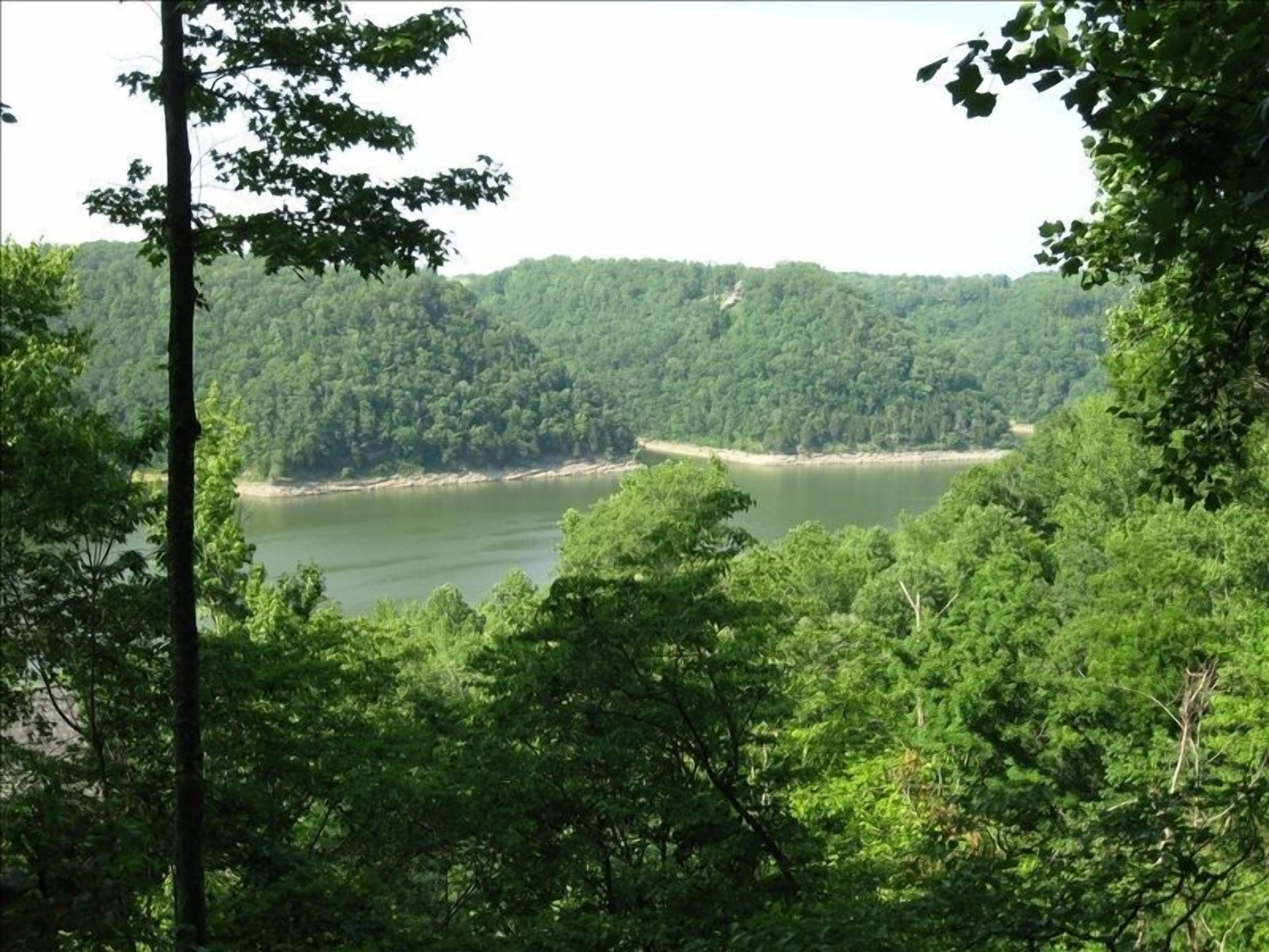 Beautiful Lakeview Home in  Four Seasons Resort!