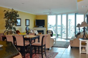 Smart TV, fireplace, DVD player