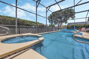 A heated pool - The Royal Villa - pictures taken 5/24/2024 (Kissimmee)