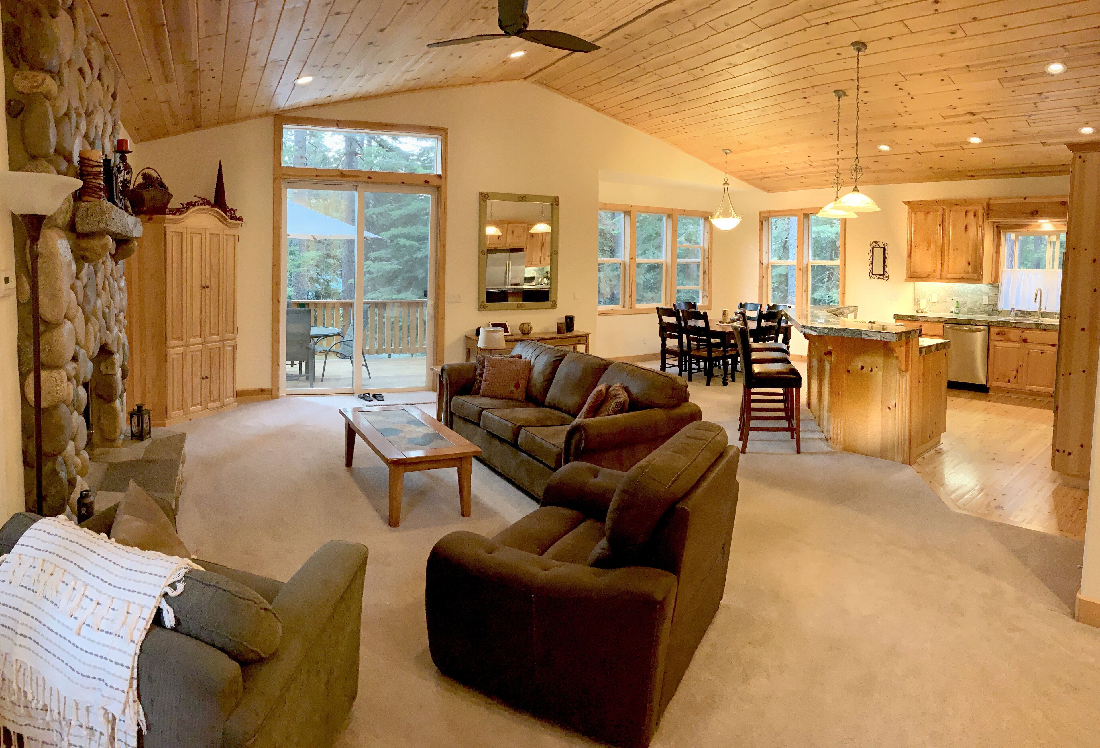 Affordable Luxury-Fastest Wifi Available-Summer Fun in the Sun