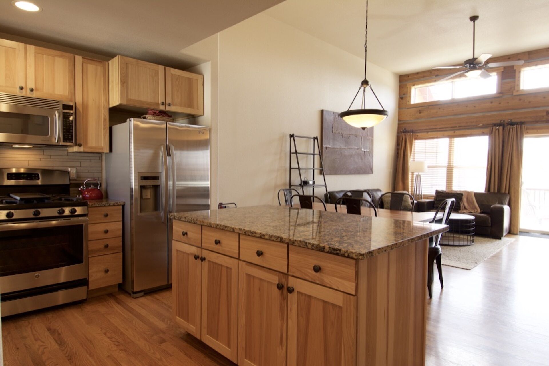 Luxurious, cozy 2-story in Rendezvous - great views, steps from resort bus stop.