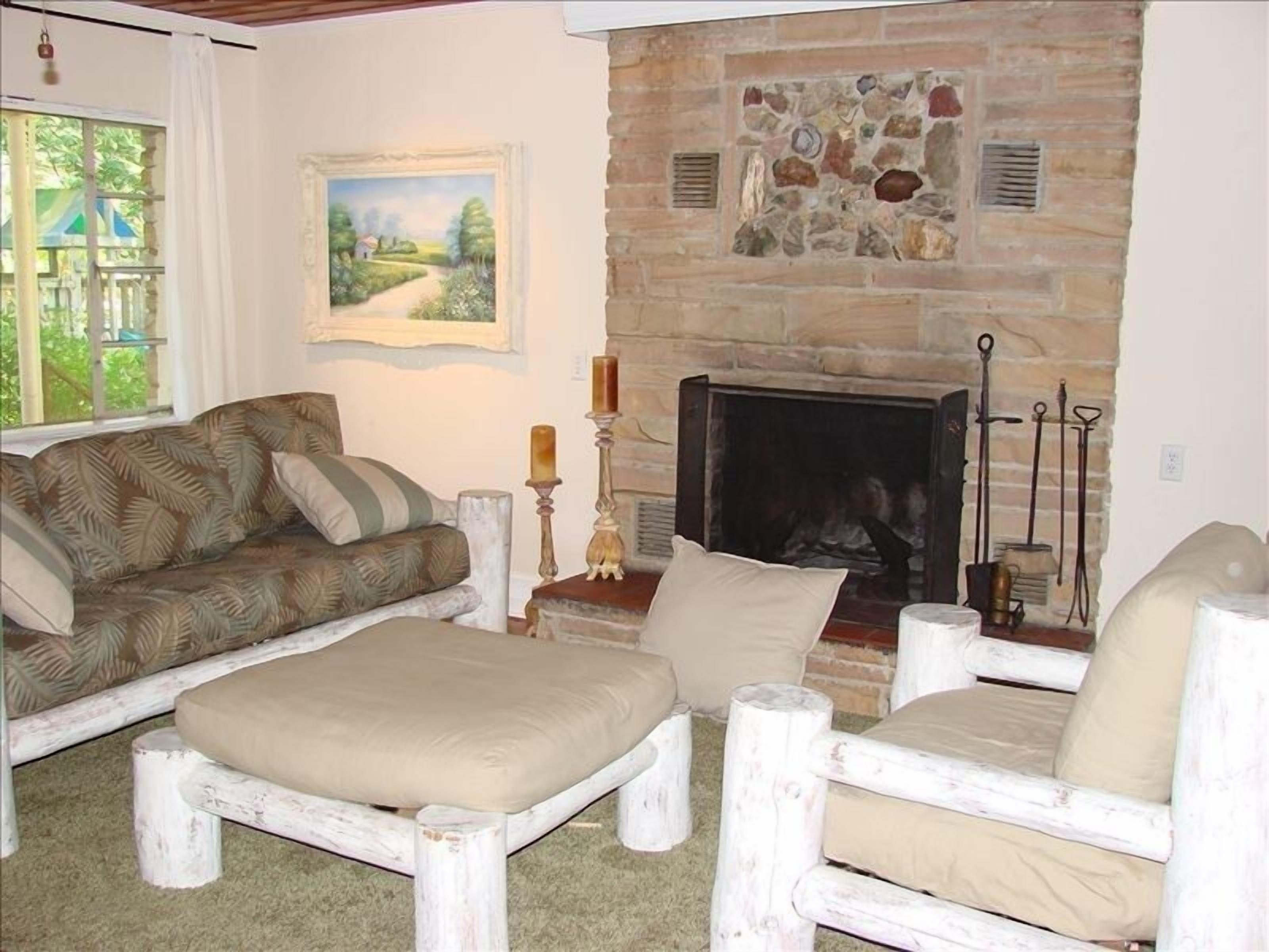 The Honeycomb Retreat-Get-Away or Get-Together