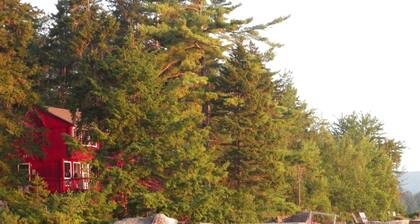 Minutos del entorno natural del Parque Nacional Acadia y Bar Harbor.