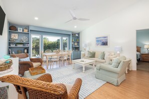 スマートテレビ、DVD プレーヤー、ステレオ