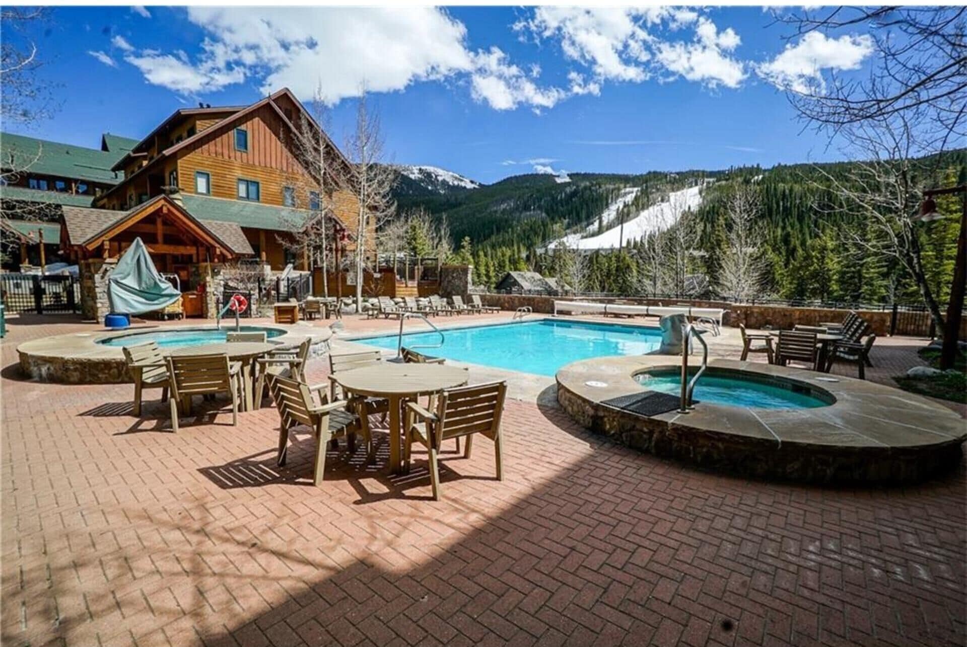 Udendørs pool, opvarmet pool