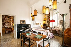 TV, libri