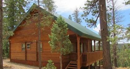 Fire pit! Cedar Haven Cabin - Between Bryce and Zion