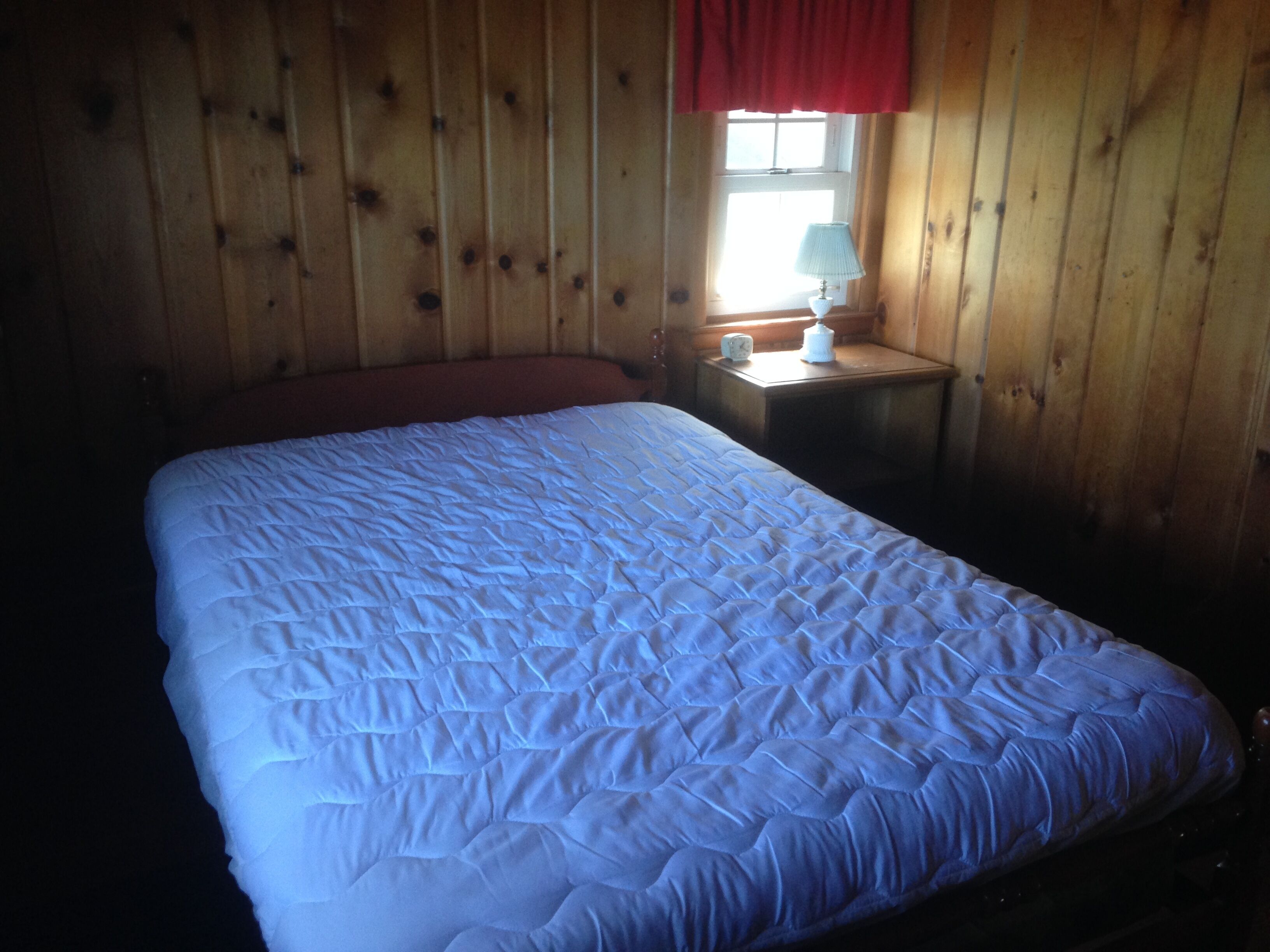 Lakefront Property + Beautiful Sunsets on Sand Point!