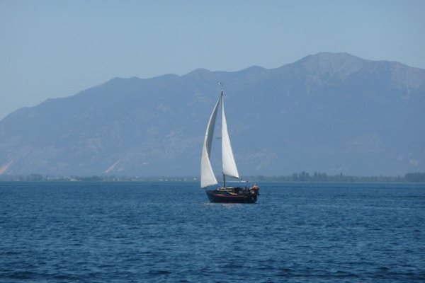 Wonderful for sailboats, windsurfing, jet skis water skiing, tubing, kayaking!