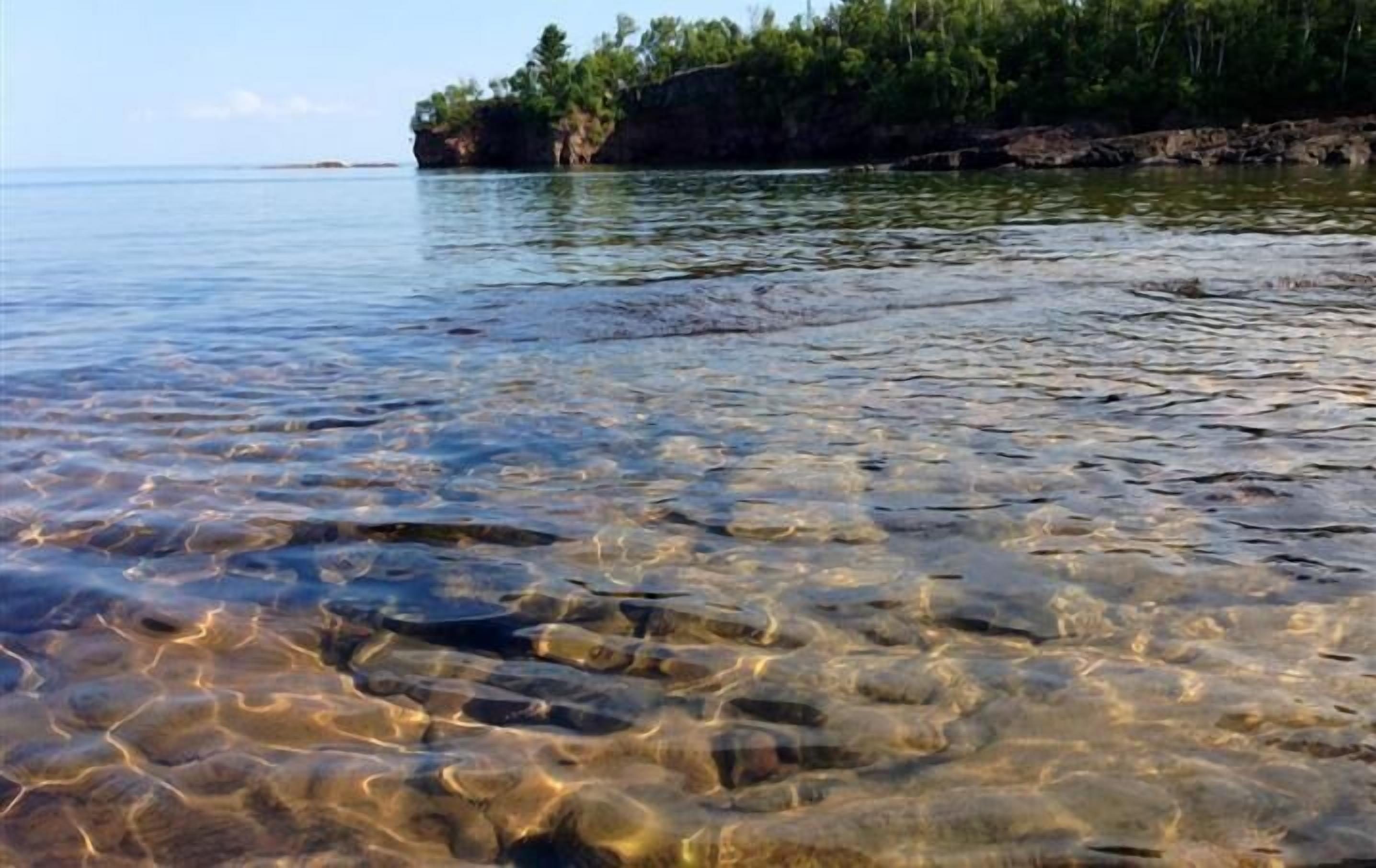 Spectacular Views -- A Mere 80' From Beautiful Lake Superior Shoreline