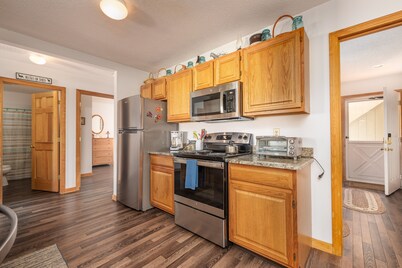 Mill. $ View - Immac. Multipurp. Condo in the Heart of it All