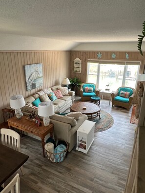 Smart TV, DVD player