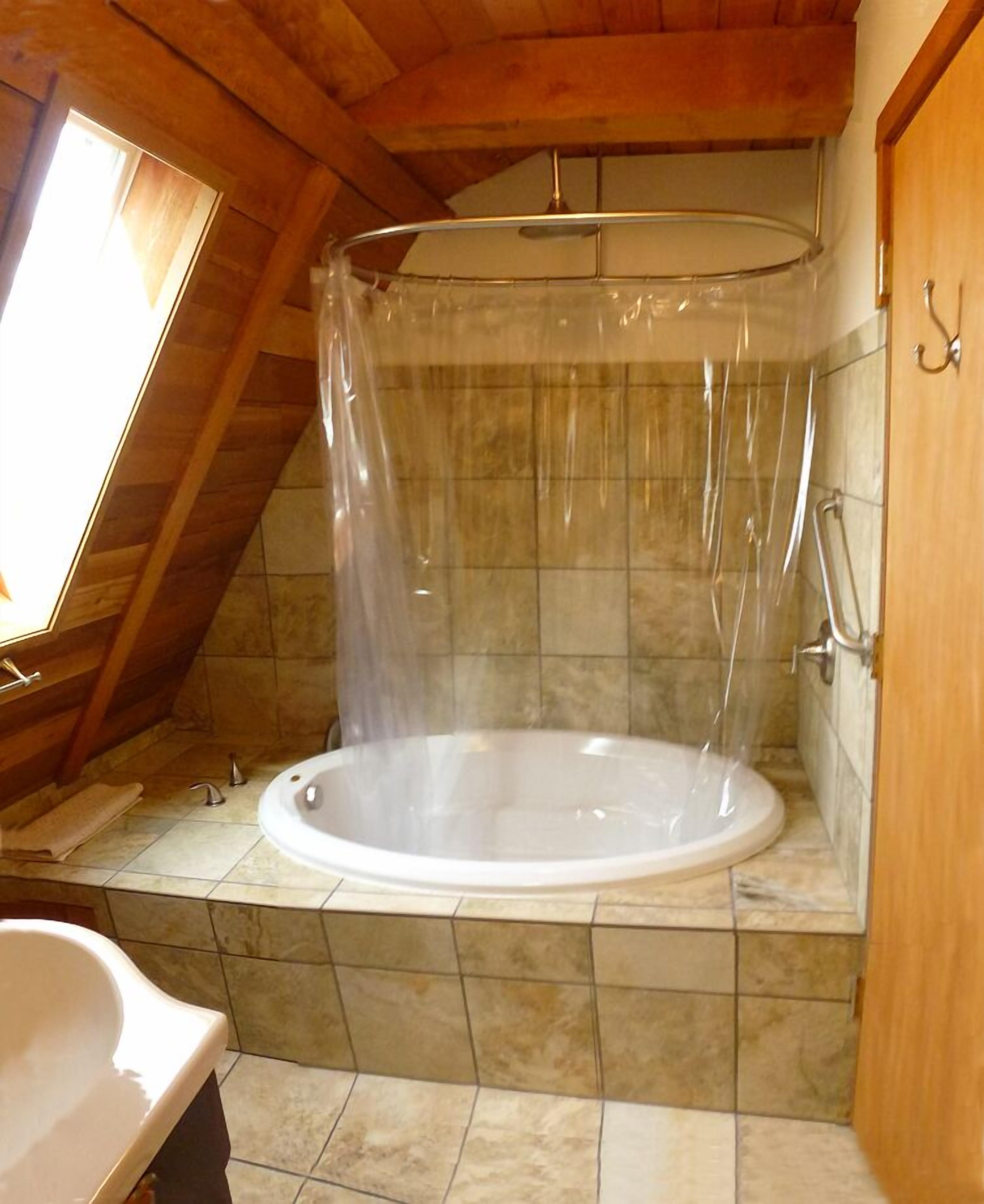 Large Country Lodge with Beautiful Views