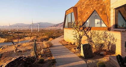 3-bedroom vacation home just 10 minutes from Palm Springs