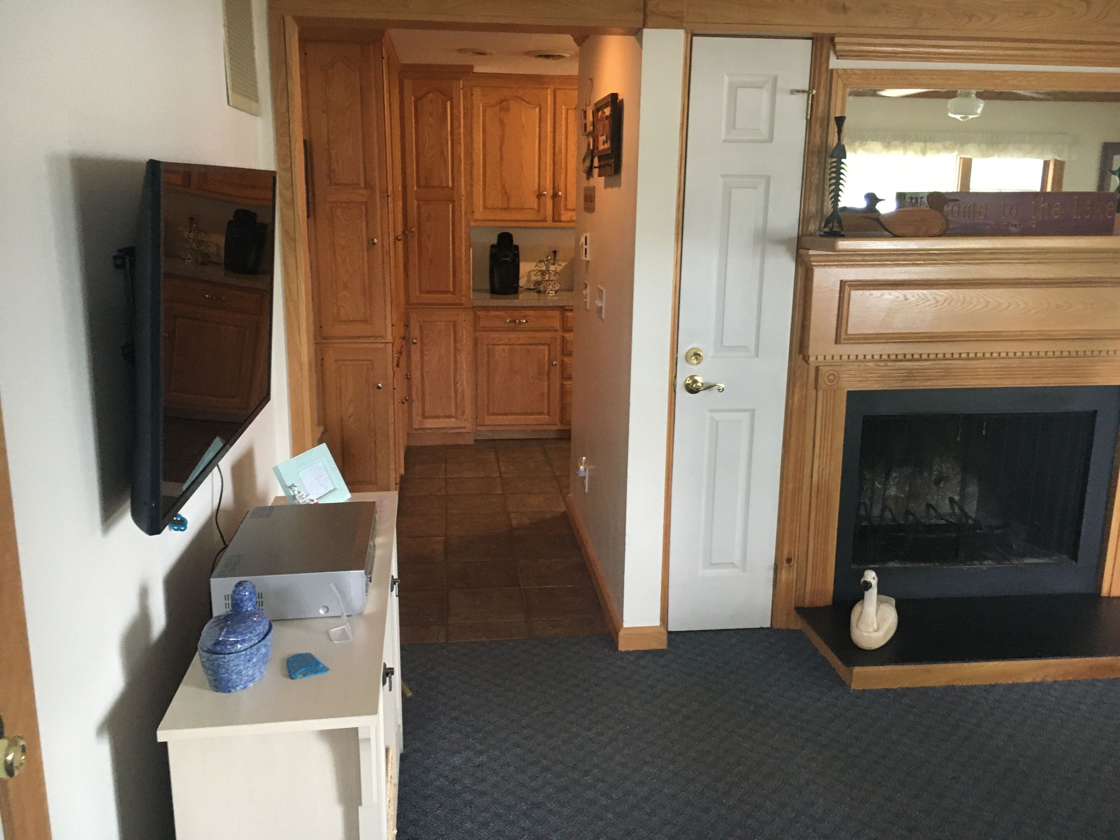 LAKE FRONT: EAST SIDE KEUKA LAKE for BEAUTIFUL SUNSET