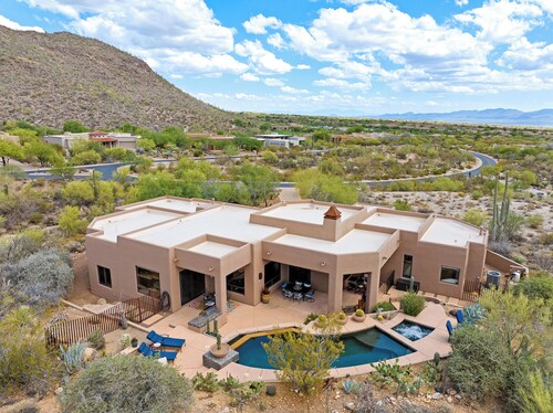 Golfers Paradise - Access to ICON Private Gallery and Dove Mountain Golf Club!  