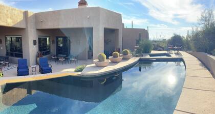 Golfers Paradise - Access to ICON Private Gallery and Dove Mountain Golf Club!