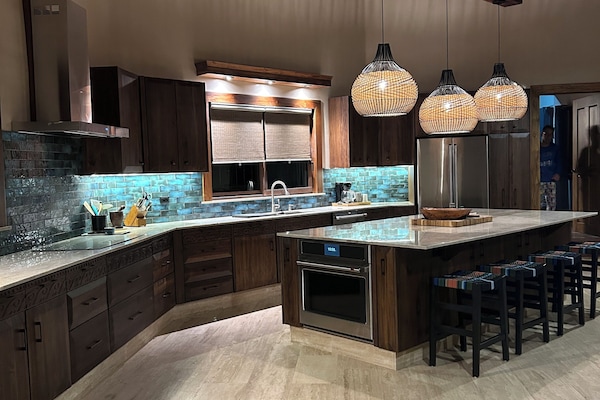 Newly renovated kitchen 2025