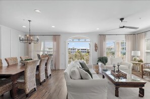 Smart TV, fireplace, DVD player, books