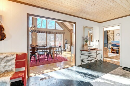 Highcliff Hacienda -Mtn House, King Beds, Ping Pong, Gas & Wood Fireplace, Grill