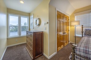 6 habitaciones, tabla de planchar con plancha y wifi gratis 