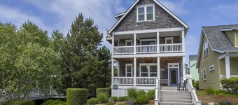 Amazing 5 BR | 2 Masters w/Kings | Bikes | HotTub