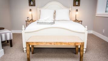 4 slaapkamers, een strijkplank/strijkijzer, reisbedje, gratis wifi