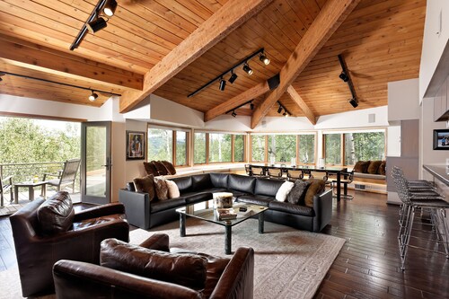 New!! Beautifully Renovated 5 Bedroom, 5.5 Bath Heart of Snowmass Village Home