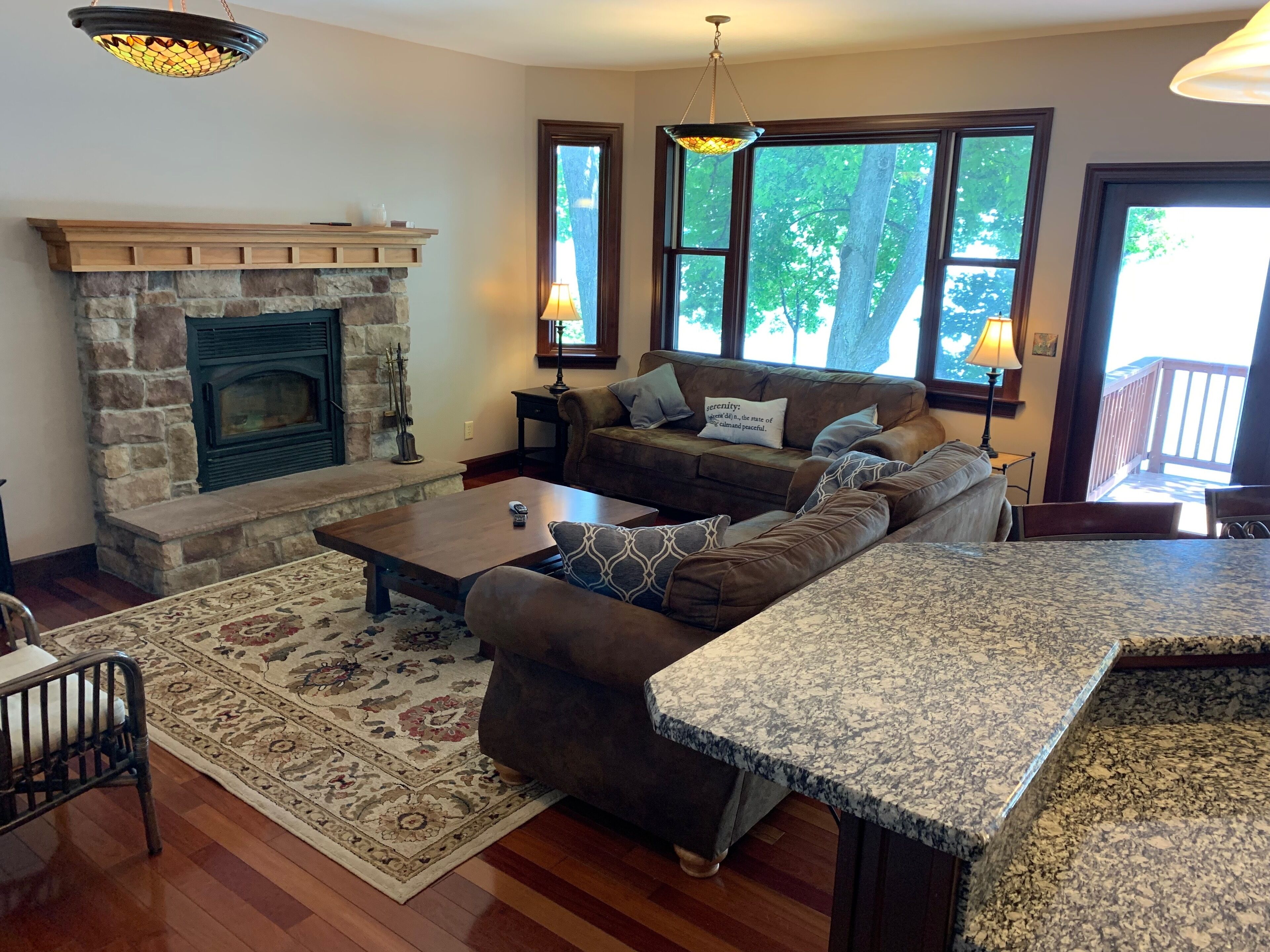 Upscale Cayuga Lakefront - beautiful water access - on Wine Trial